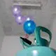 helium tank med oppusede balloner